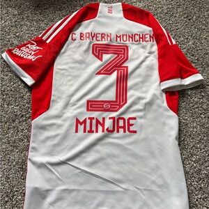 23/24 Adidas Bayern Munich Home Jersey Sz M Minjae Kim